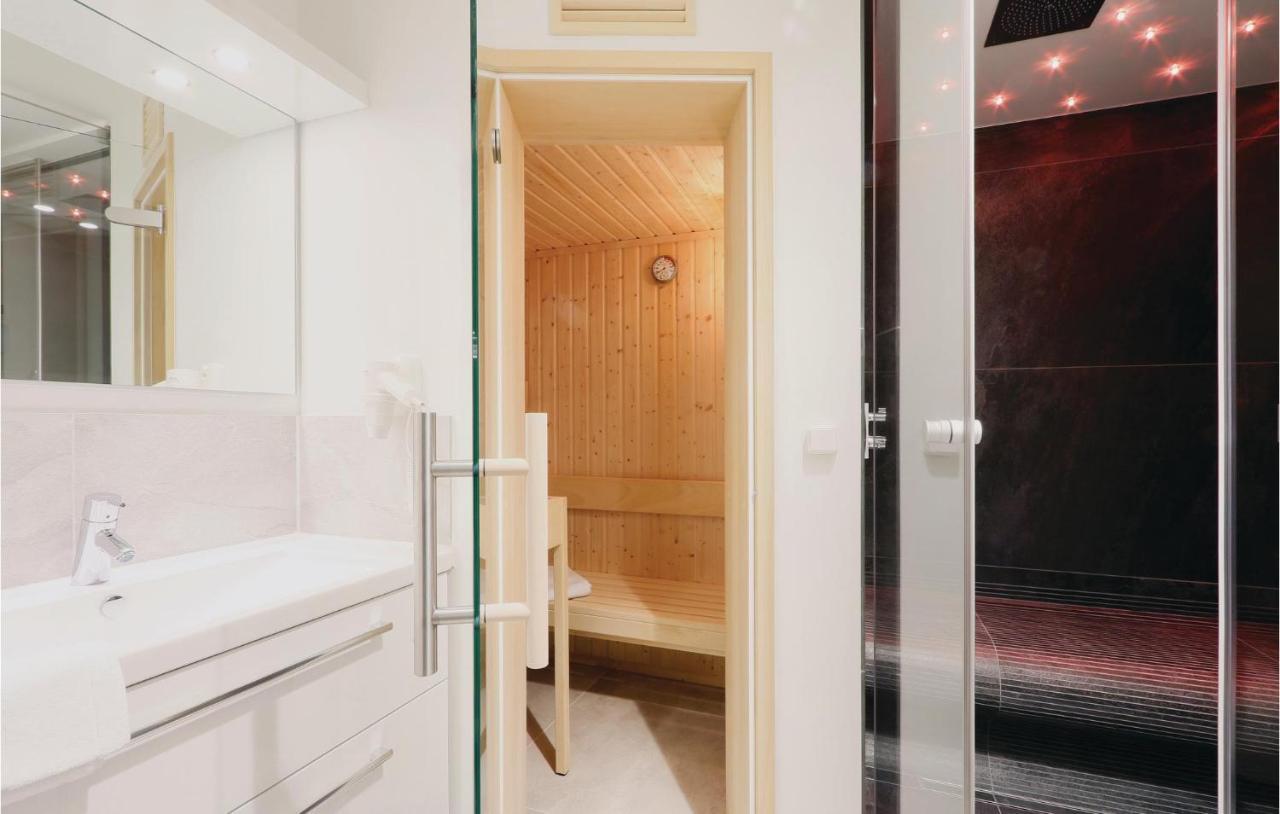 Awesome Apartment In Luebeck Travemuende With Sauna Lübeck Exterior foto